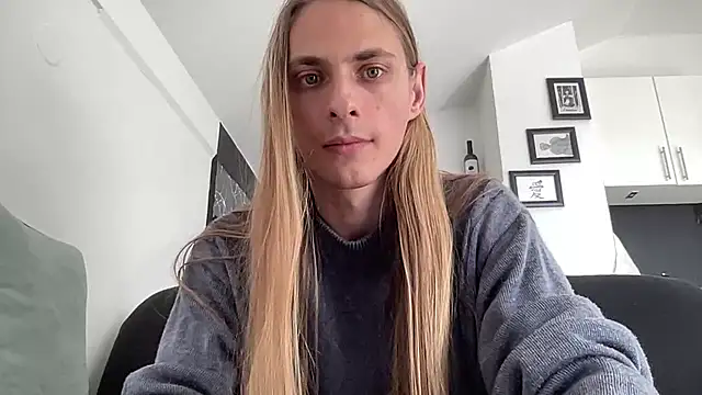 Snapshot of mi_chyort chatting on 26, 2, 2026 mi chyort online show from 26, 2, 2026