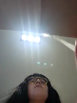 Mommynatrix online show from 21, 4, 2026