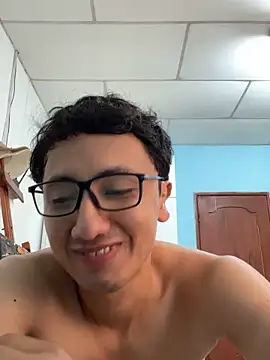 Snapshot of Gonzalogz chatting on 24, 4, 2026 Gonzalogz online show from 24, 4, 2026