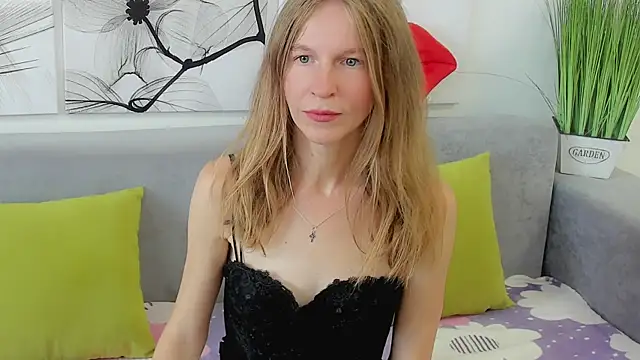 Snapshot of Mira_XOo chatting on 20, 7, 2026 Mira XOo online show from 20, 7, 2026