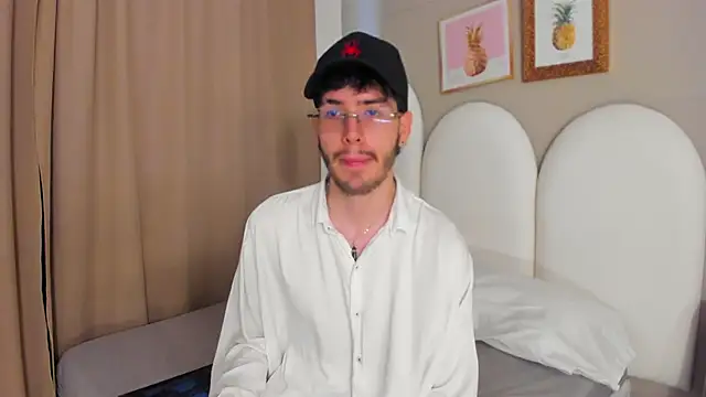 Snapshot of Jason_23__ chatting on 17, 4, 2026 Jason 23 online show from 17, 4, 2026