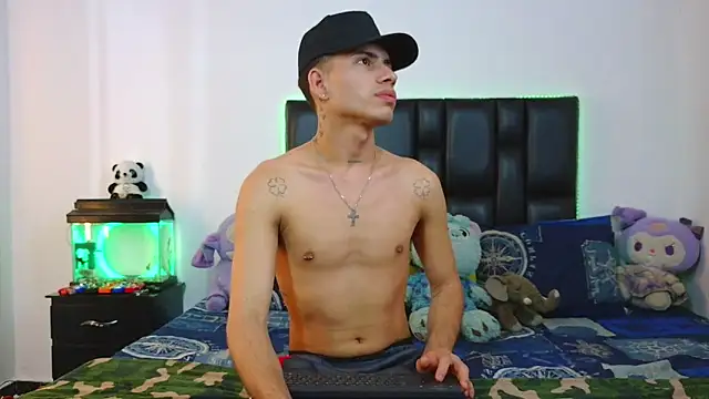 Dereek Hot online show from 14, 5, 2026