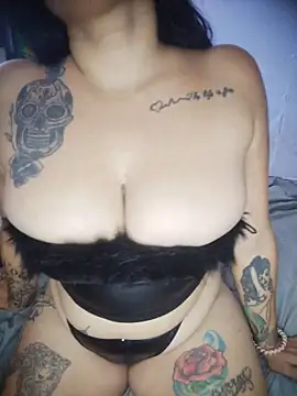 Cristal queen  online show from 10, 4, 2026