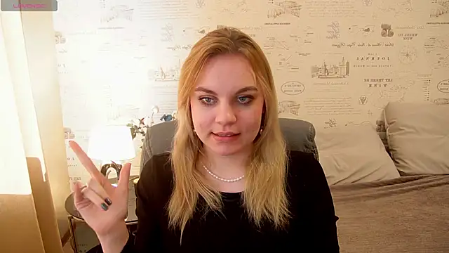 Snapshot of Glow_Margo chatting on 2, 6, 2026 Glow Margo online show from 2, 6, 2026