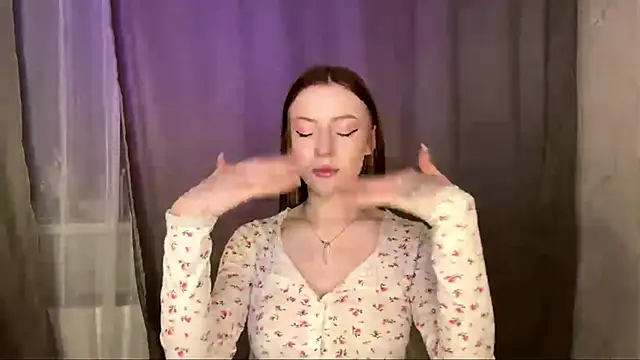 Rosalielue online show from 17, 5, 2026