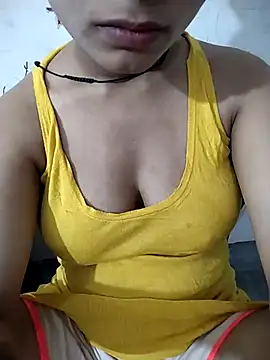 Snapshot of Hey__honey chatting on 17, 4, 2026 Hey honey online show from 17, 4, 2026