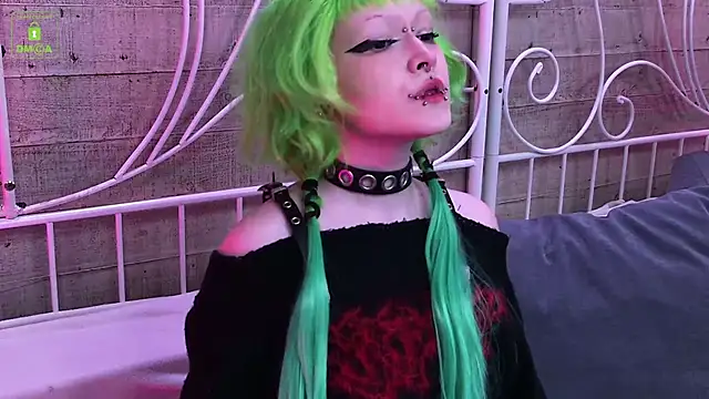 Snapshot of Sarah_sinn chatting on 1, 3, 2026 Sarah sinn online show from 1, 3, 2026