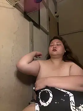 Snapshot of HotBig_Momma chatting on 18, 3, 2026 HotBig Momma online show from 18, 3, 2026