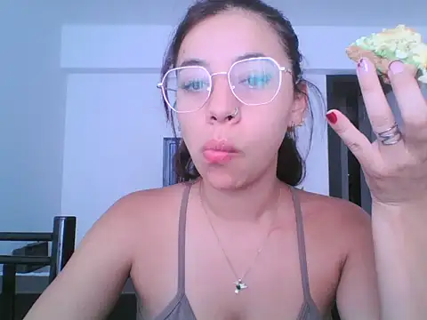 Nanuchis online show from 27, 2, 2026