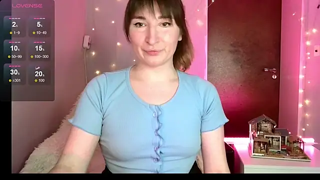 Snapshot of Birdie_Kiss chatting on 14, 5, 2026 Birdie Kiss online show from 14, 5, 2026