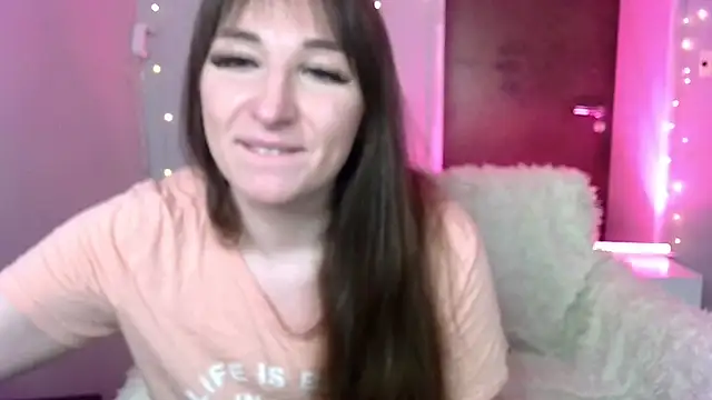 Snapshot of Birdie_Kiss chatting on 26, 5, 2026 Birdie Kiss online show from 26, 5, 2026