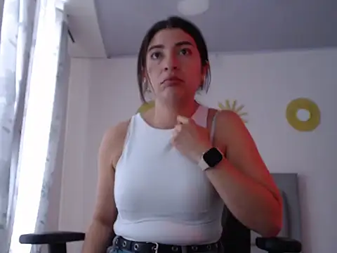 Snapshot of Julietaamado chatting on 22, 5, 2026 Julietaamado online show from 22, 5, 2026