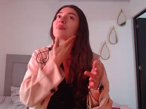 Snapshot of Julietaamado chatting on 19, 6, 2026 Julietaamado online show from 19, 6, 2026