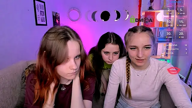 cassandra nik online show from 7, 4, 2026