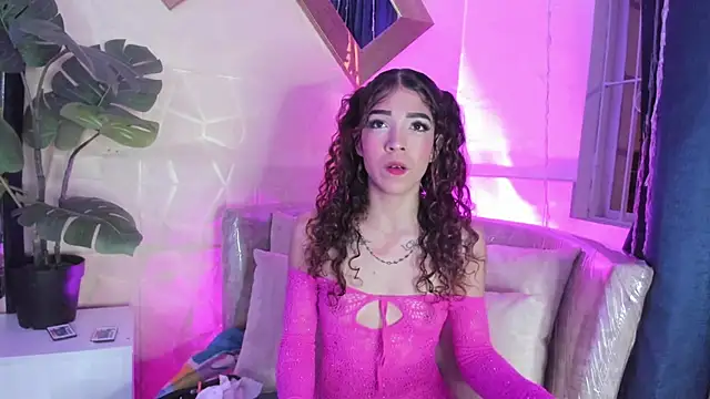 Snapshot of evelyn__rose1 chatting on 10, 4, 2026 evelyn rose1 online show from 10, 4, 2026