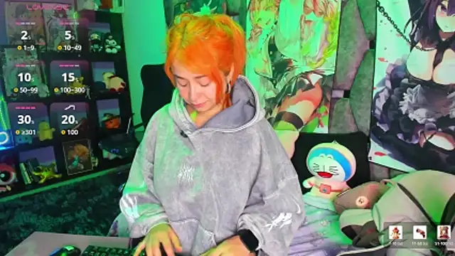 Maky Coss online show from 8, 6, 2026