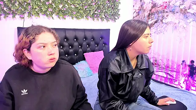 valeria and zoe online show from 2, 6, 2026
