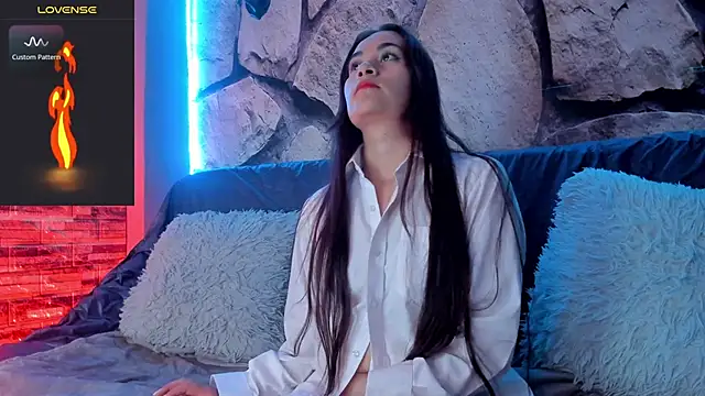 Snapshot of _Macadamiia_ chatting on 21, 3, 2026 Macadamiia online show from 21, 3, 2026