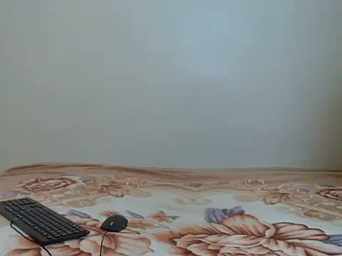 Snapshot of Freakycandy02 chatting on 8, 3, 2026 Freakycandy02 online show from 8, 3, 2026