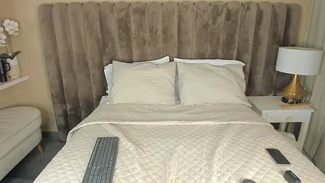 SofiBaez online show from 10, 4, 2026