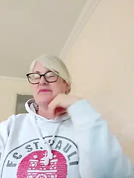 FlirtyFleur-x online show from 31, 3, 2026