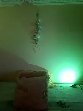 LunaBlaise online show from 13, 3, 2026