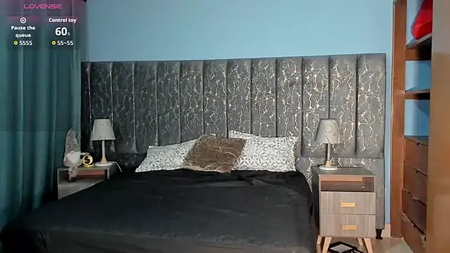 Samantha Velle online show from 17, 4, 2026