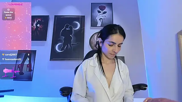 Snapshot of Samantha_Velle chatting on 26, 6, 2026 Samantha Velle online show from 26, 6, 2026