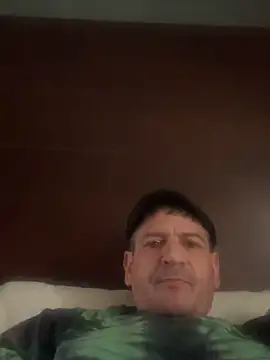 Snapshot of tommyandjen chatting on 7, 4, 2026 tommyandjen online show from 7, 4, 2026