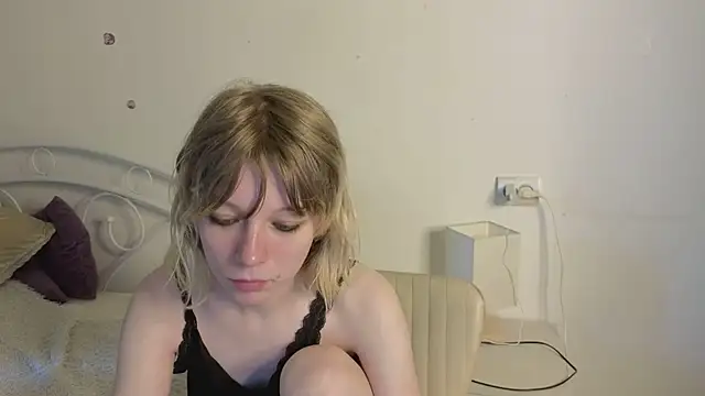 MollySally online show from 11, 6, 2026