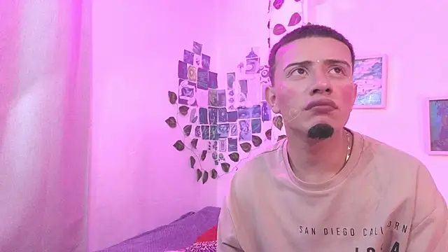 DayandDesire online show from 6, 4, 2026