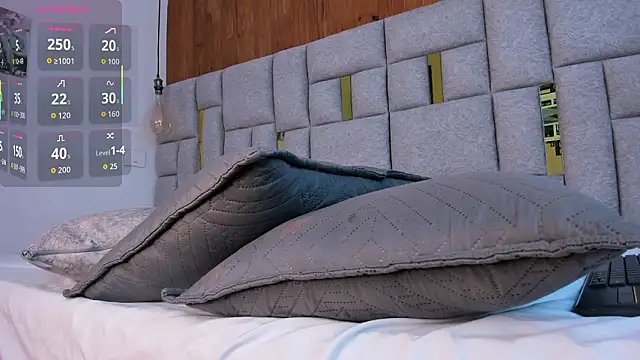 camilaa smith  online show from 12, 3, 2026