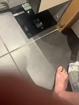 KillianLau26510 online show from 29, 3, 2026