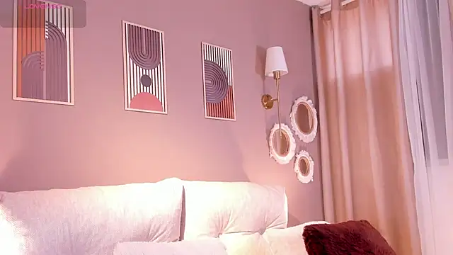 Snapshot of Agata_Laurent_ chatting on 28, 6, 2026 Agata Laurent online show from 28, 6, 2026