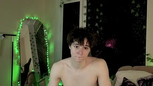 AnthonyCuutie online show from 15, 4, 2026