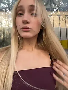 Pink Kiss online show from 11, 7, 2026