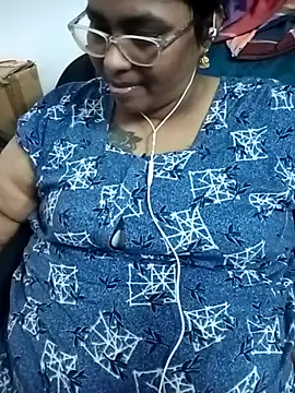 Snapshot of deepika-mallus chatting on 12, 6, 2026 deepika-mallus online show from 12, 6, 2026