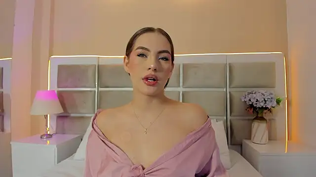 Snapshot of Megaan_Rousee chatting on 1, 3, 2026 Megaan Rousee online show from 1, 3, 2026