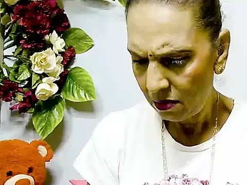 Hot queen58 online show from 26, 5, 2026