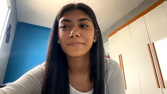 Snapshot of VeraGutschow chatting on 1, 3, 2026 VeraGutschow online show from 1, 3, 2026