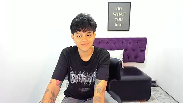 TomBoy Natali online show from 12, 5, 2026