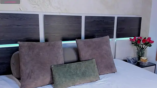 Snapshot of Natalia_Cruzz chatting on 22, 5, 2026 Natalia Cruzz online show from 22, 5, 2026