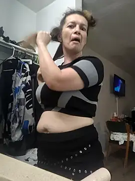 VelvetRae online show from 16, 4, 2026