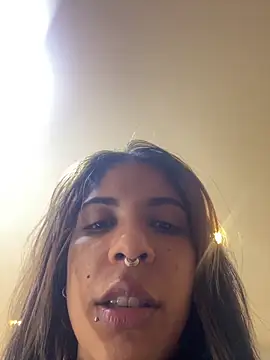 Snapshot of VioletaHills_ chatting on 23, 4, 2026 VioletaHills online show from 23, 4, 2026