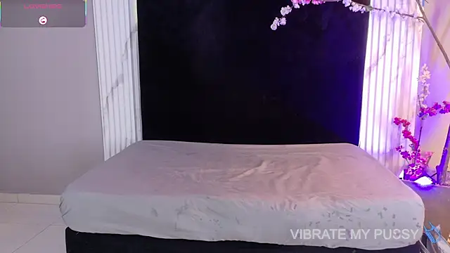 Danteandviolete cr online show from 14, 4, 2026