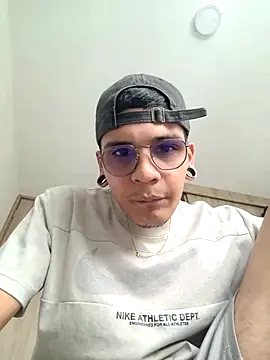 SweetMilo online show from 1, 3, 2026