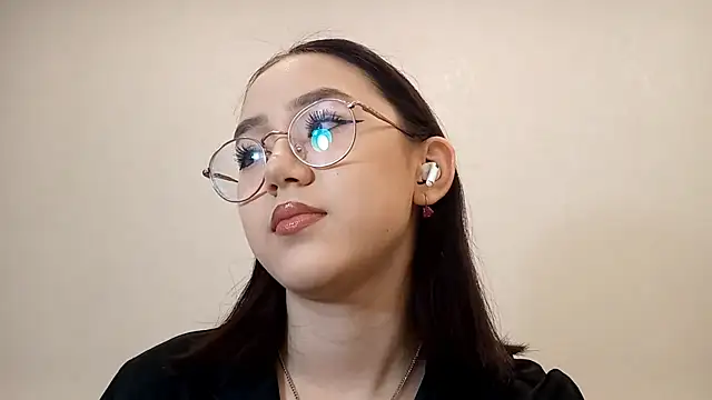 Snapshot of SolvedGlobe chatting on 1, 3, 2026 SolvedGlobe online show from 1, 3, 2026