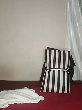 Latoya01 online show from 2, 7, 2026
