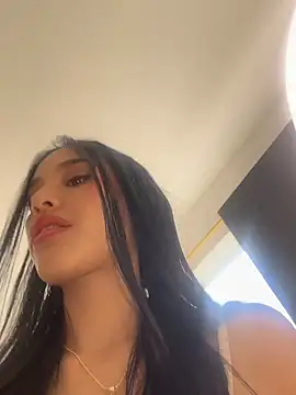 Mia-villalobos online show from 9, 3, 2026