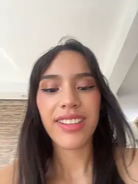 Snapshot of Mia-villalobos chatting on 29, 4, 2026 Mia-villalobos online show from 29, 4, 2026